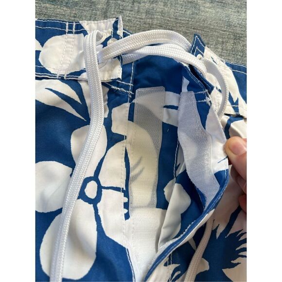 Old Navy Blue White Tropical Floral Print Swim Trunks Large - Picture 4 of 6